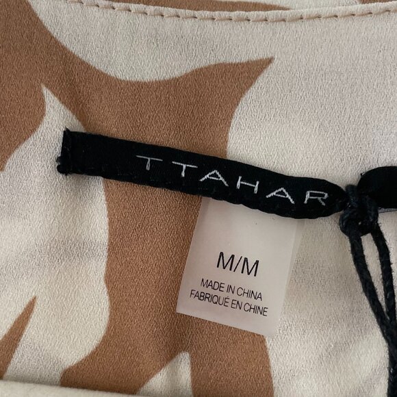 T Tahari Floral Bell sleeved blouse Size M NWOT - Picture 3 of 3